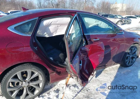 2016 Chrysler 200 C from USA, damaged, VIN 1C3CCCEG4GN135625